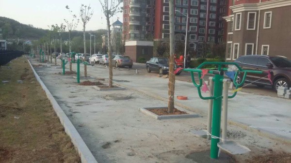 魯東大學(xué)室外健身器材