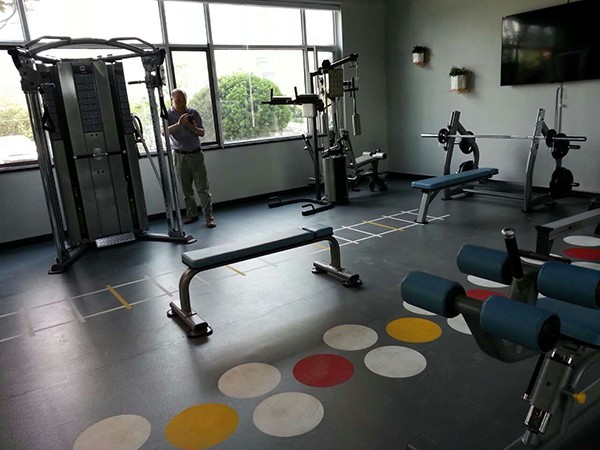 煙臺(tái)萬(wàn)眾建筑工程有限公司