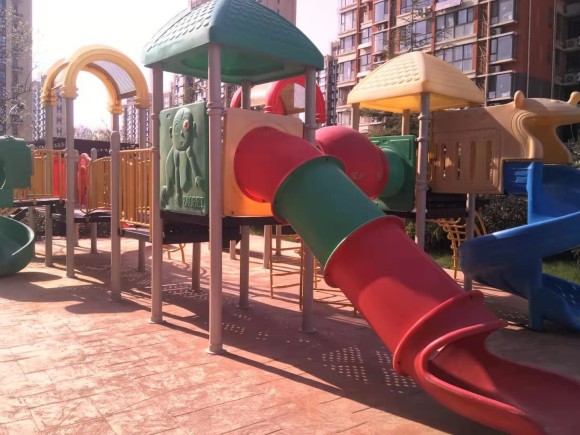 牟平魚鳥河小區(qū)室外健身器材及兒童樂園