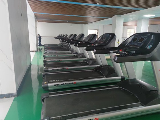 開(kāi)發(fā)區(qū)富士康慧泓家園健身房